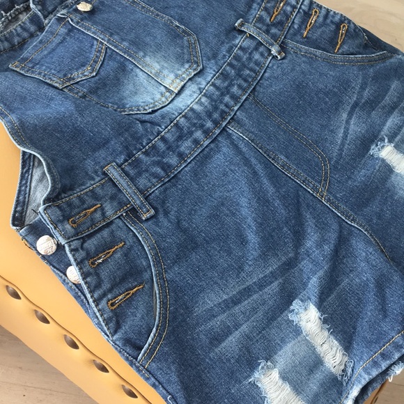 Denim Overall Shorts - Picture 3 of 6